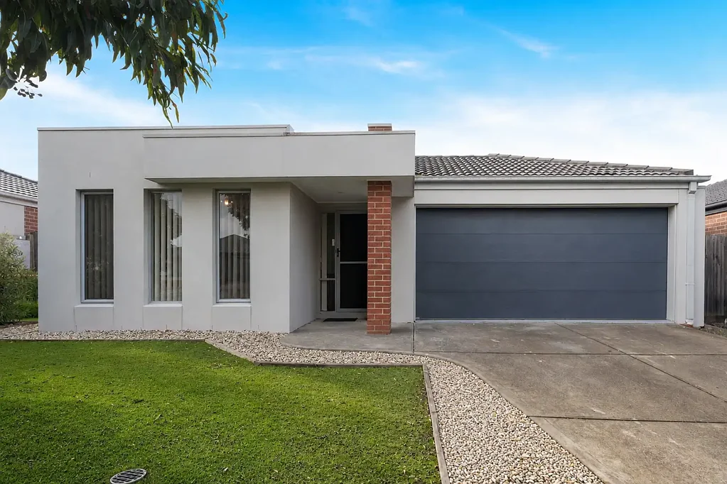Wallan 4Kwarto Family Comfort with Two Living Areas