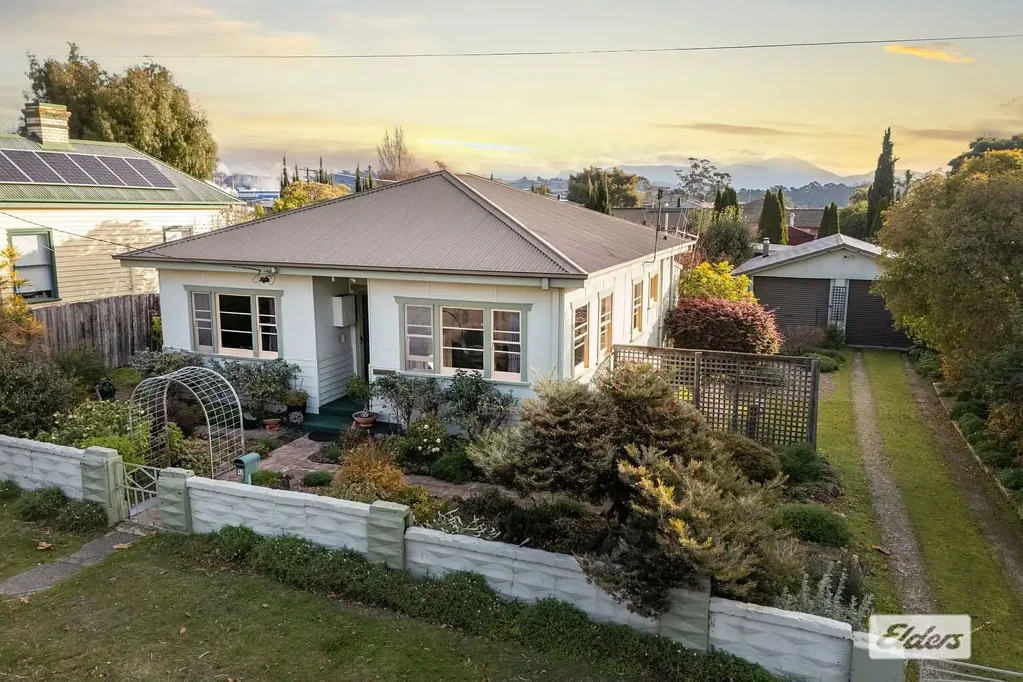 Ulverstone 2部屋 CHARMING HOME IN PRIME LOCATION
