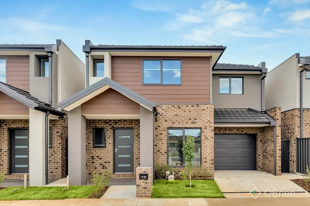 Modern Family Home for Rent in Prime Werribee Location!