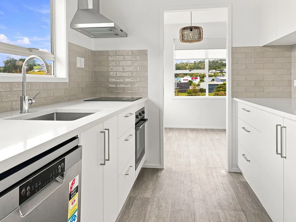 Freshly Renovated Family Home in Stanmore Bay