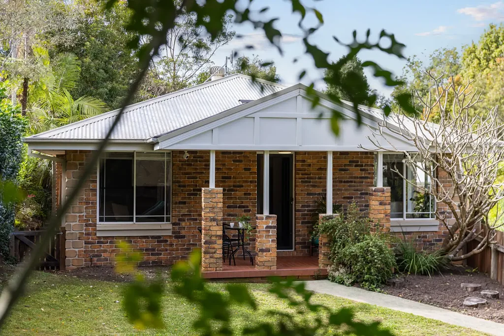 Bellingen 2房  Elevated, Easy-Care Living in a Peaceful Bellingen Cul-de-Sac