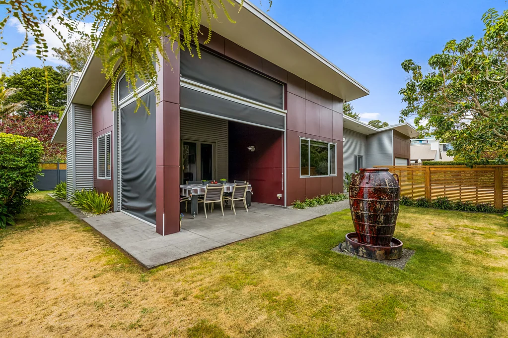 New Plymouth Central 3ਬੈੱਡਰੂਮ Effortless Living, Exceptional Location