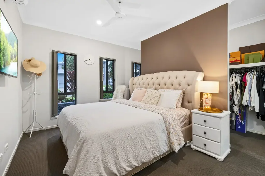 Spacious Modern Living in Springfield Lakes