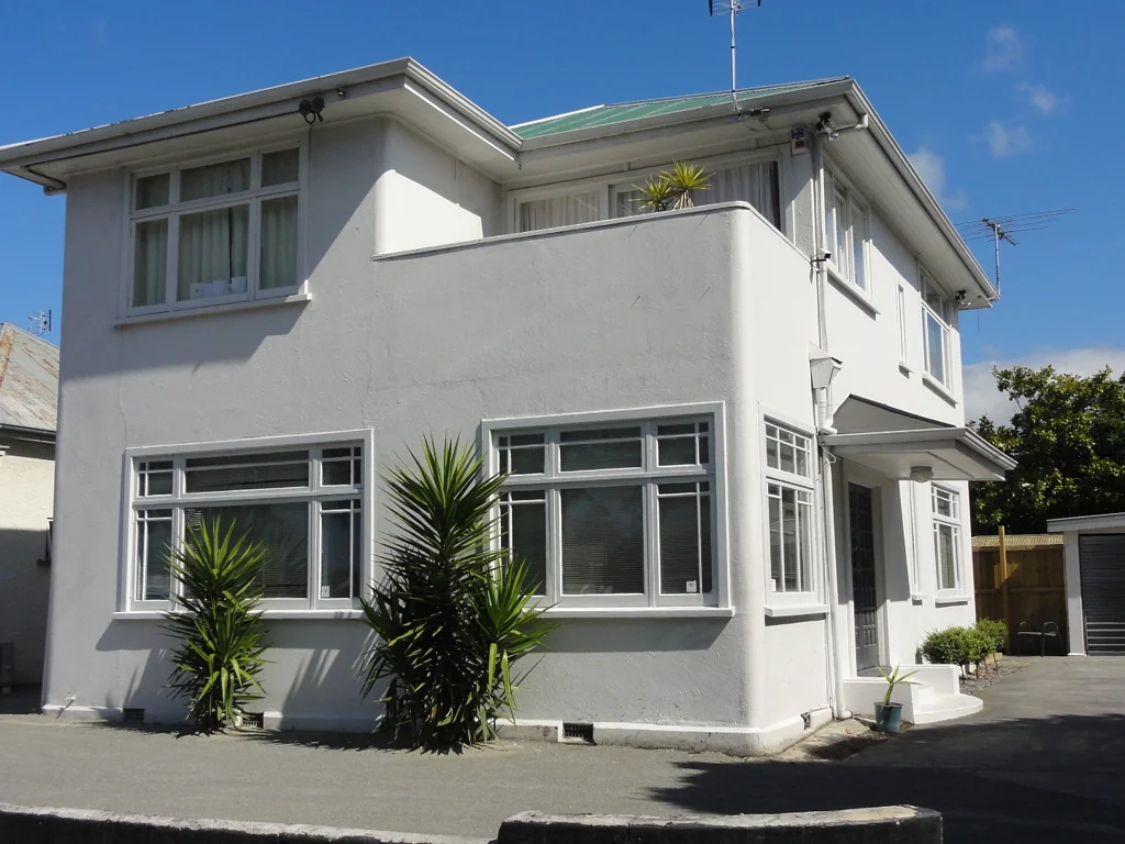 Spacious 6-Bedroom, 2-Storey Boarding House – Room-by-Room Rental