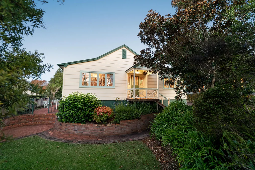 Cockle Bay 3房  Timeless Elegance in a Coveted Location