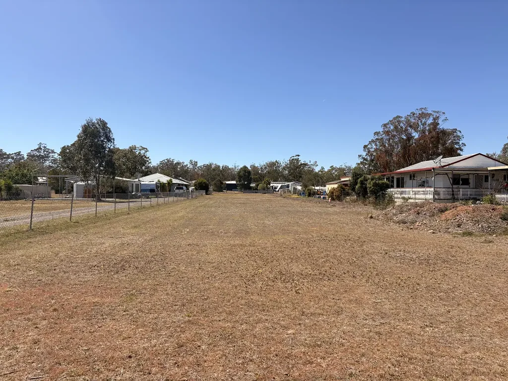 Leyburn VACANT, LEVEL BLOCK