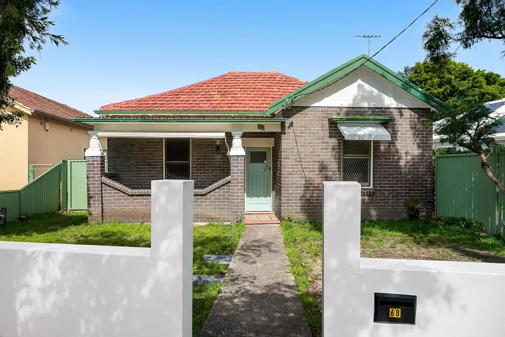 Brighton-Le-Sands 6Kwarto TWO RESIDENCES, ONE OUTSTANDING OPPORTUNITY