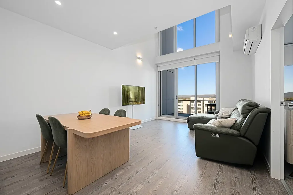 Penrith 2ਬੈੱਡਰੂਮ The Pavilions West - Penthouse with Panoramic Blue Mountains Views