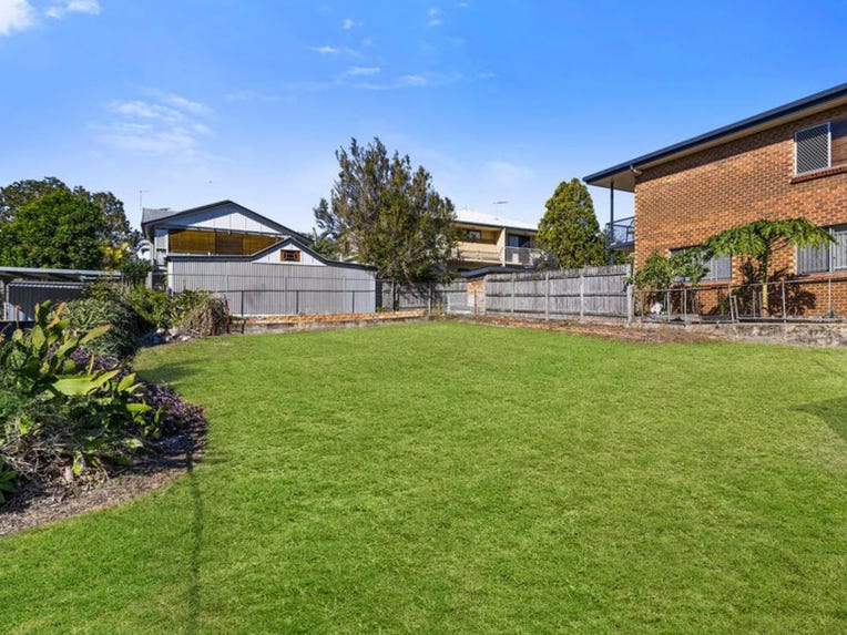 10 LAURA ST, LUTWYCHE QLD 4030, 0 habitaciones, 0 baños, House