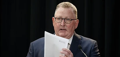 央行前行长再掀风波！怒告“吹哨人”诽谤，要求撤文道歉