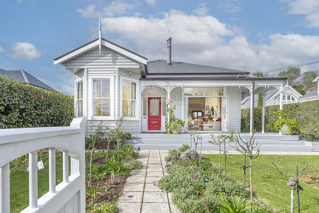 7 Queen Street, Northcote Point, North Shore City, Auckland