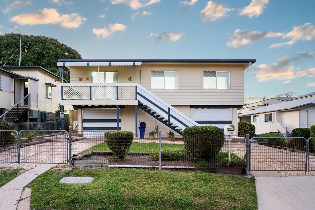 10 Athelstane Terrace, The Range, QLD 4700