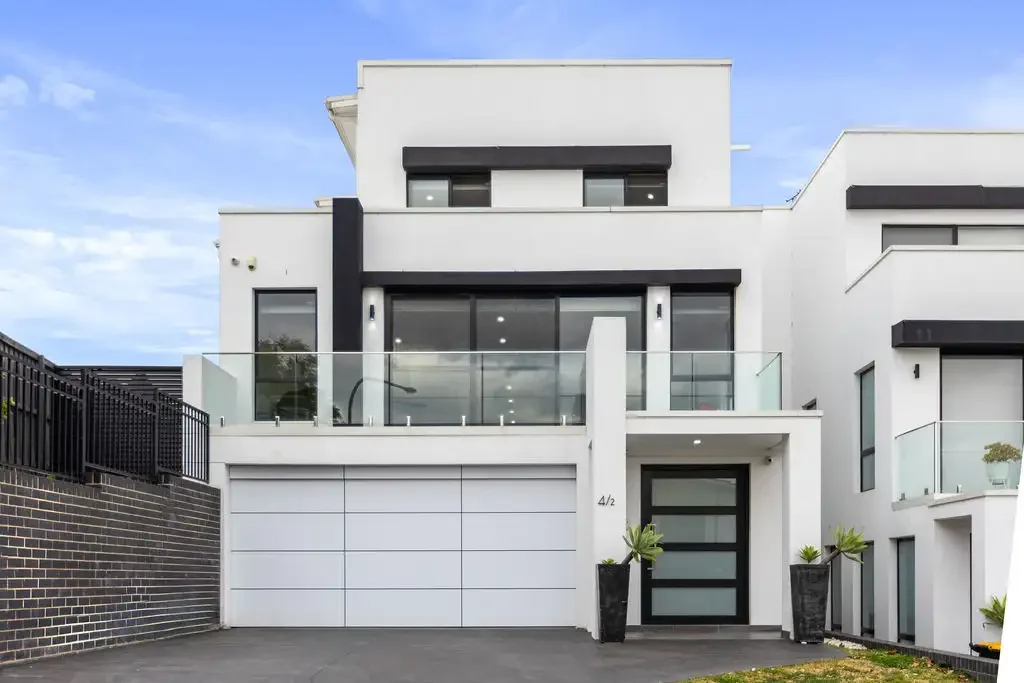 2/4 Burrawang Close, Kingswood, NSW 2747