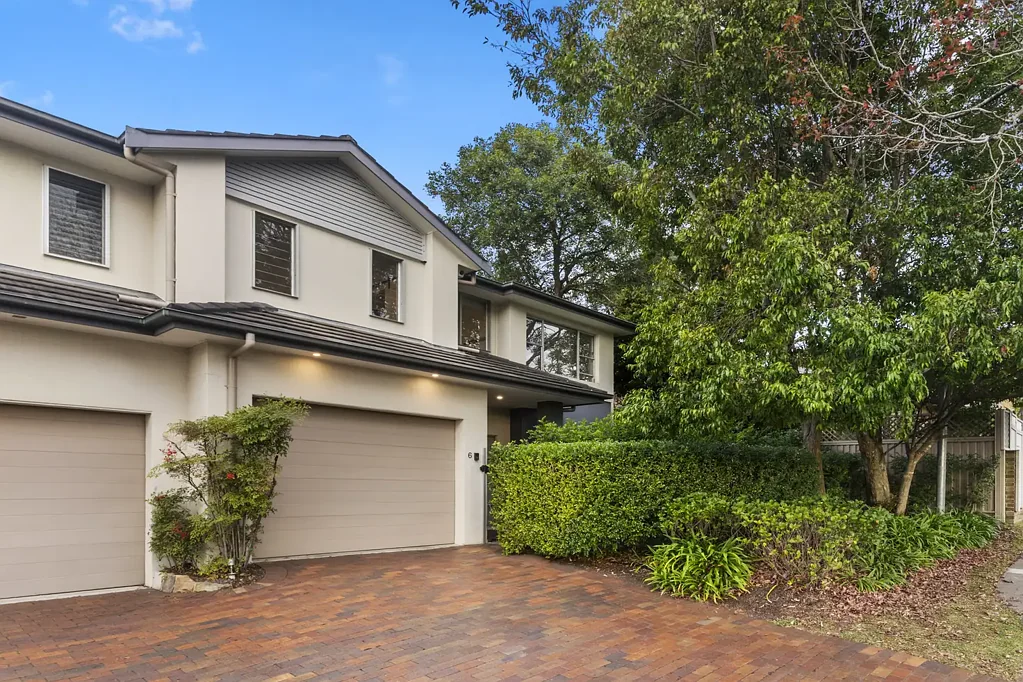 Spacious Townhouse