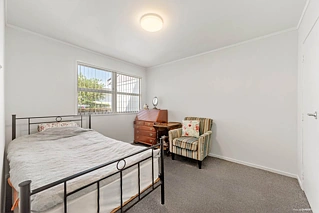 2/34B Sunnynook Road, Sunnynook, North Shore City