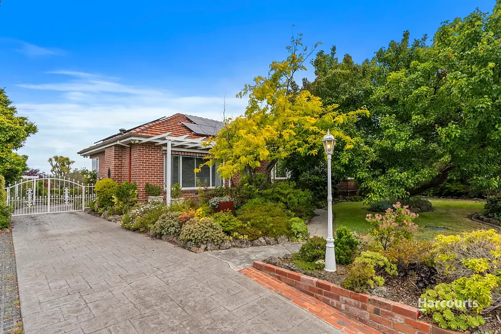 9 Huntley Street, Montrose, TAS 7010