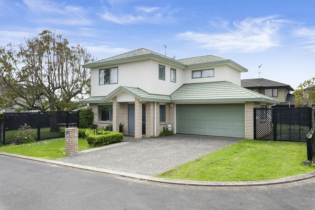 10 Watervista Place, Mangere Bridge, Manukau City, Auckland