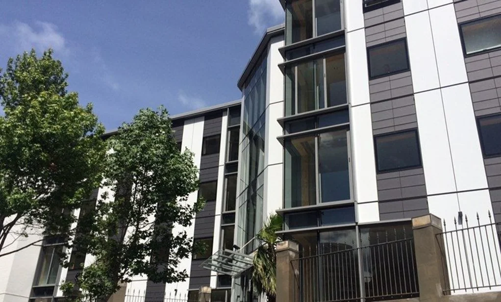 Lovely one bedroom with carpark