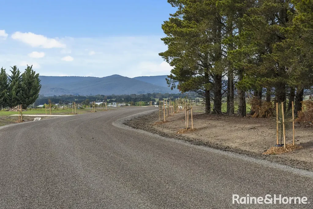 LOT 7/63 Rockglen Way, Gisborne, VIC 3437