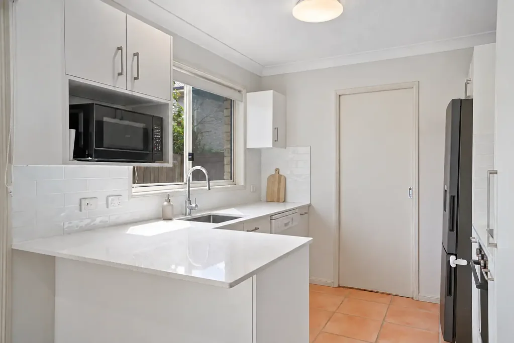 Brendale 3कमरा Move-In Ready Townhouse with Quality Updates & Resort-Style Living