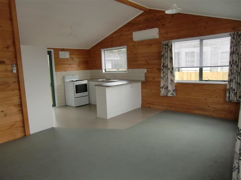 61 Doone Street, Lynmouth, New Plymouth, 2 Schlafzimmer, 1 Badezimmer