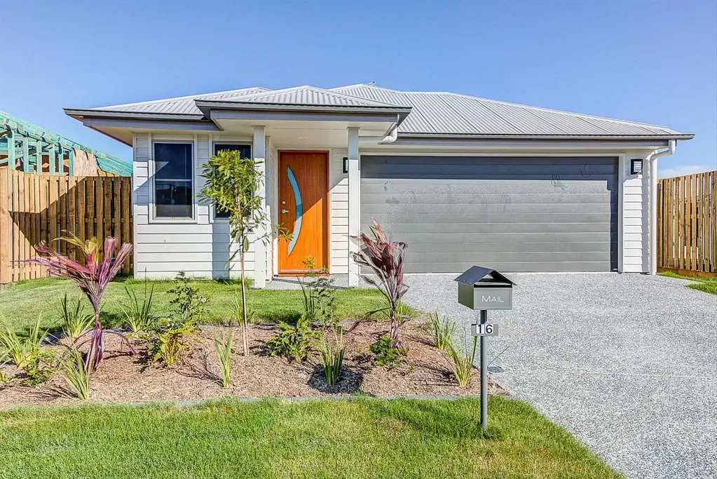 Beautiful Family Home In Madison Park Estate