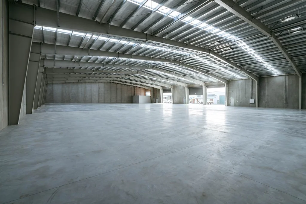 Mount Maunganui HUGE WAREHOUSE - PRIME LOCATION