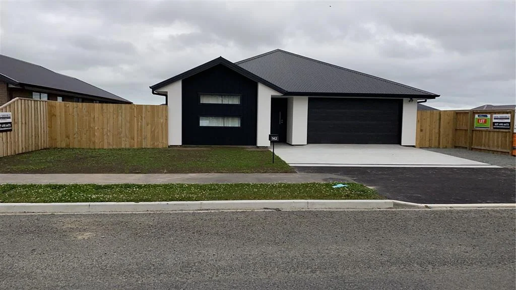 Four Bedroom Beauty!