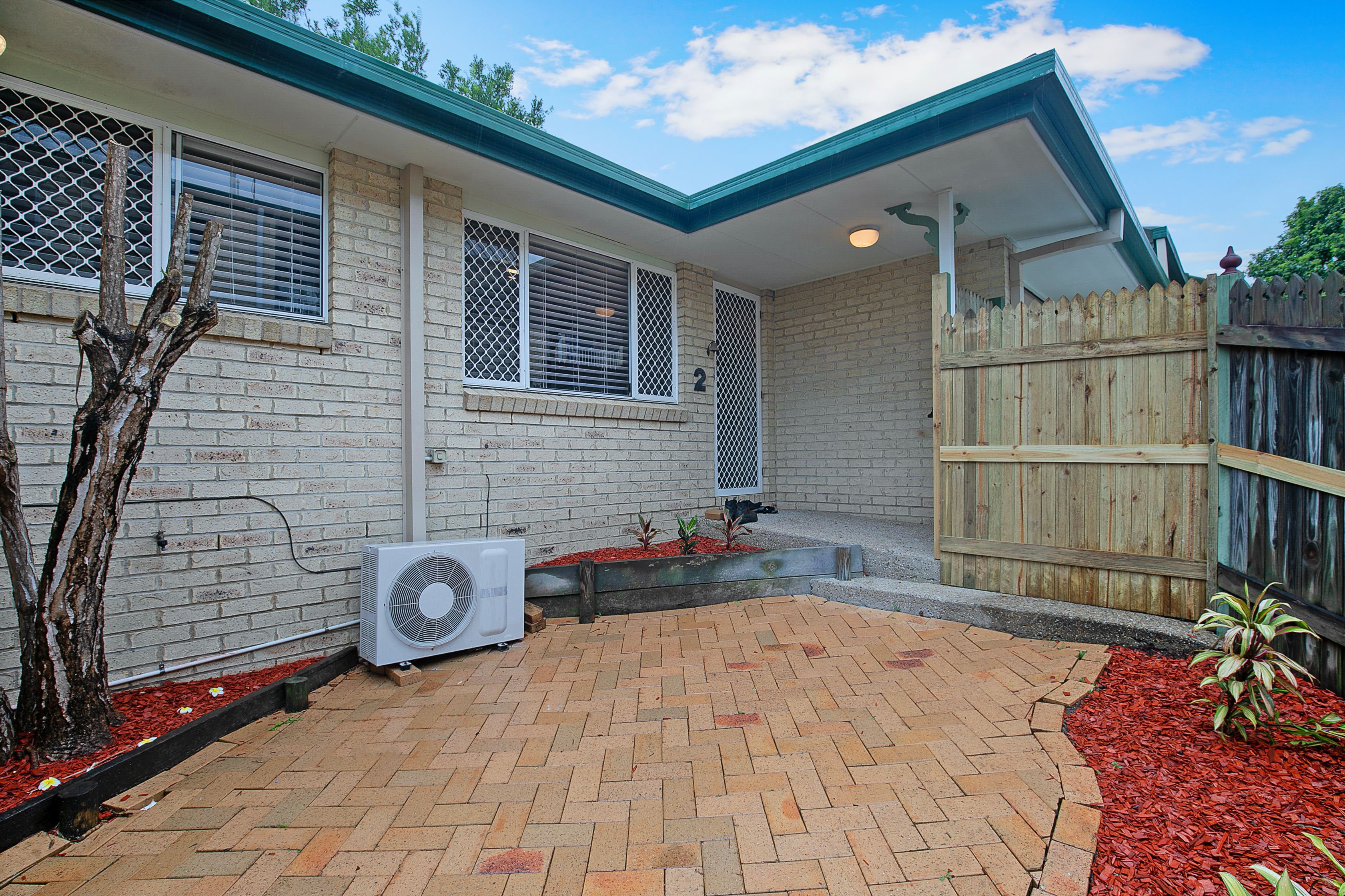 46 ASHTON ST, CAMP HILL QLD 4152, 0 Kuwarto, 0 Banyo, Unit