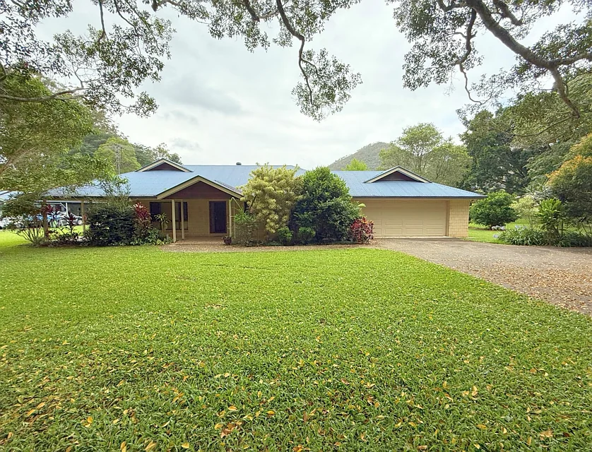 2742 Old Gympie Road, Beerwah, Sunshine Coast, 4房, 2浴, House