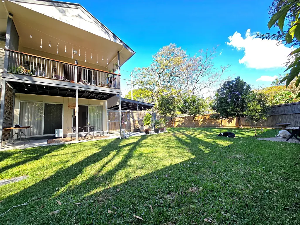 Ashgrove 2房 极致双层生活！ DUAL LIVING AT IT'S FINEST!