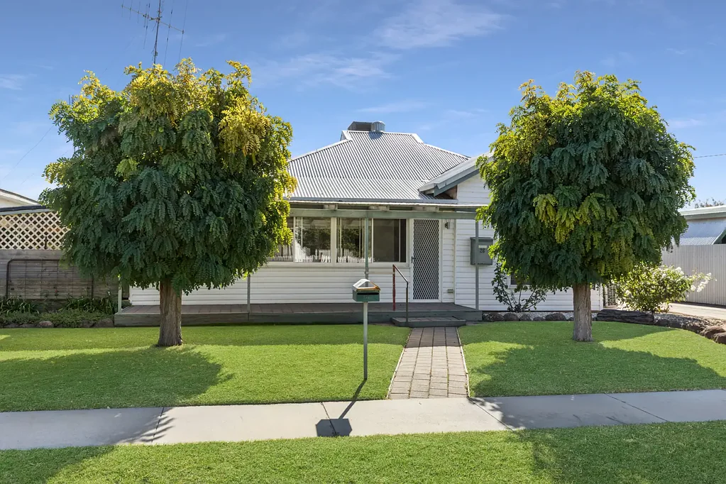 Cohuna 3 Bedroom Low Maintenance 3 Bedroom Gem