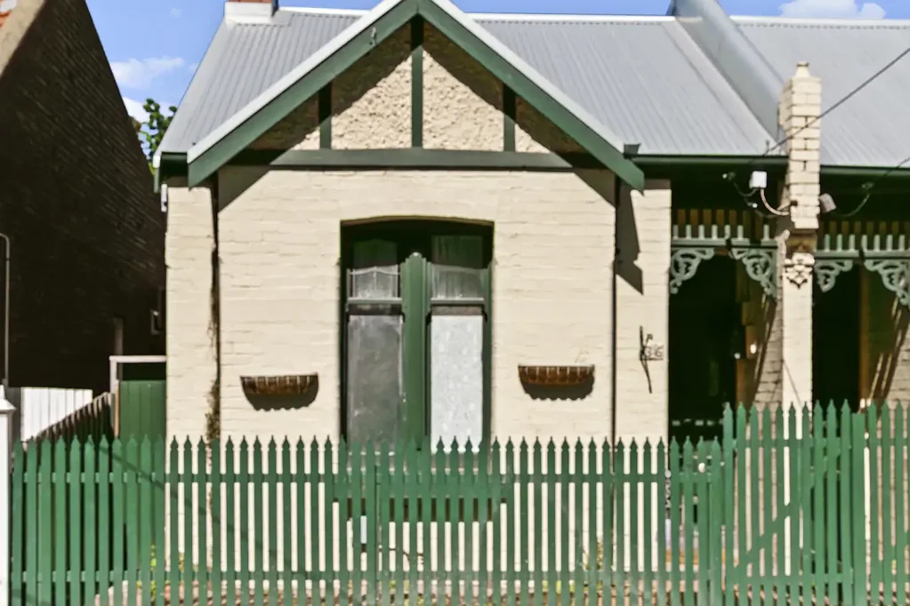 Windsor 3Phòng ngủ Enticing Opportunity in Vibrant Location