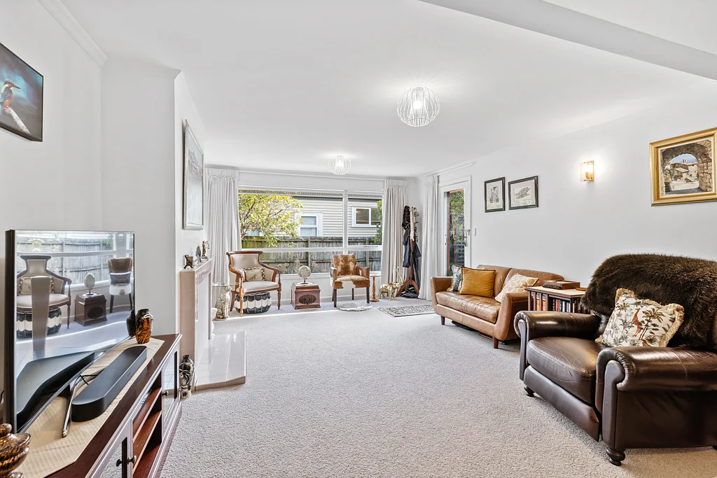 Merivale 2غرفة نوم Entry Level, Charming, Renovated....