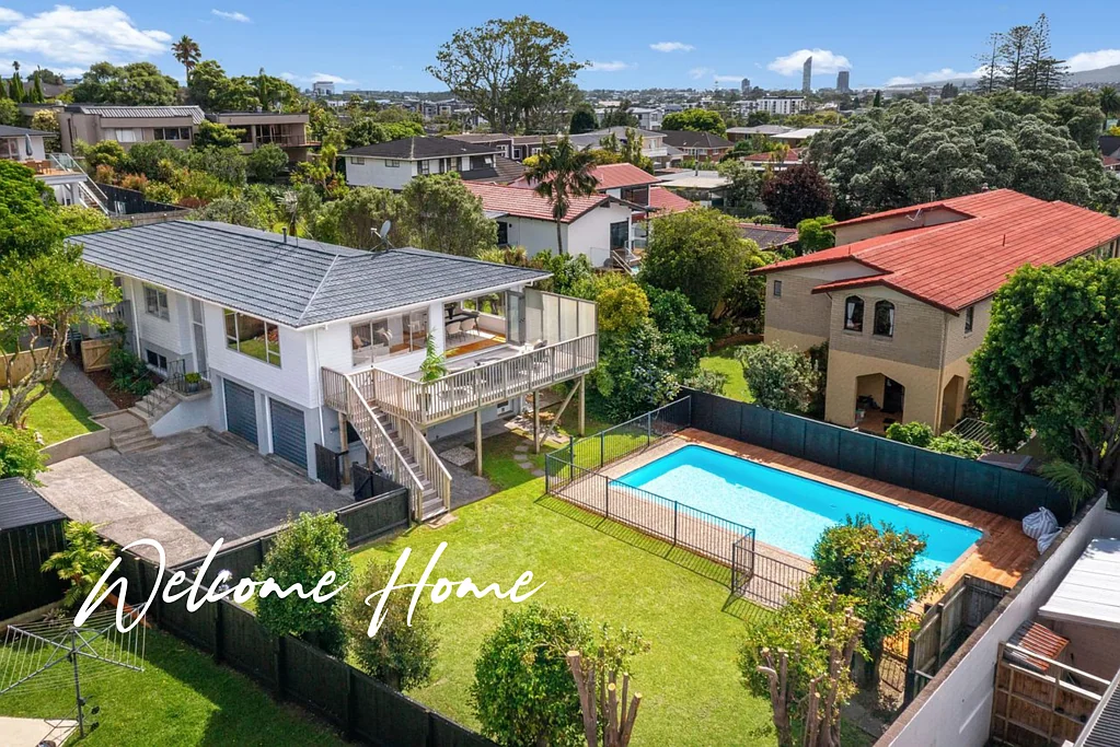 14 Holdaway Avenue, Northcote, North Shore City, Auckland
