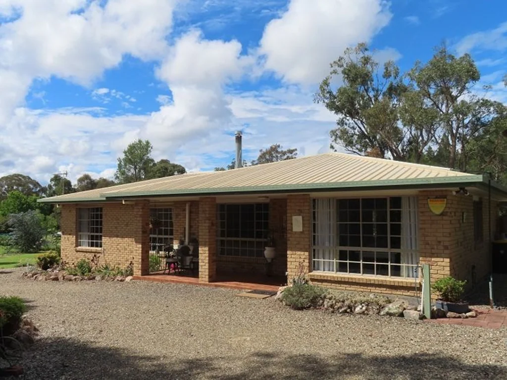 46 Sugarloaf Road, Stanthorpe, QLD 4380