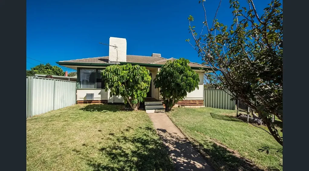 Cute Cottage in Cypress Street