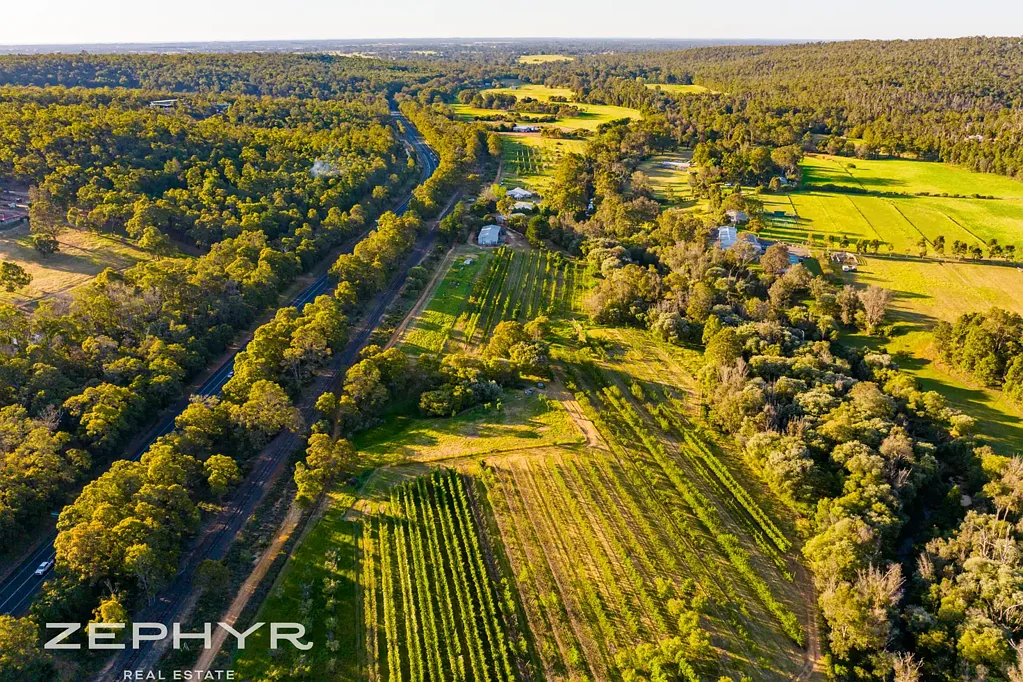 Argyle Magnificent Lifestyle Opportunity on 10.47 Hectares of Prime Land.