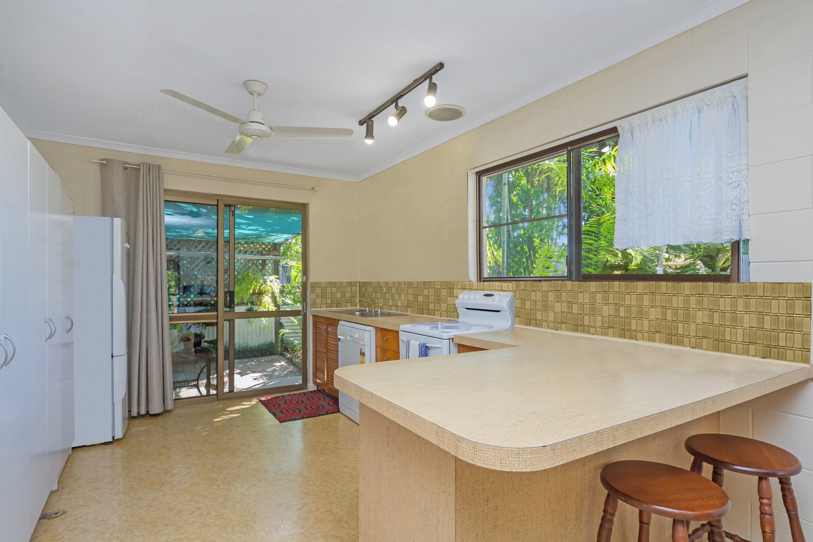 14 THIRD ST, RAILWAY ESTATE QLD 4810, 0 Bedrooms, 0 Bathrooms, House