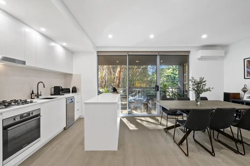 Alexandria 2कमरा Contemporary apartment of fantastic space & seclusion