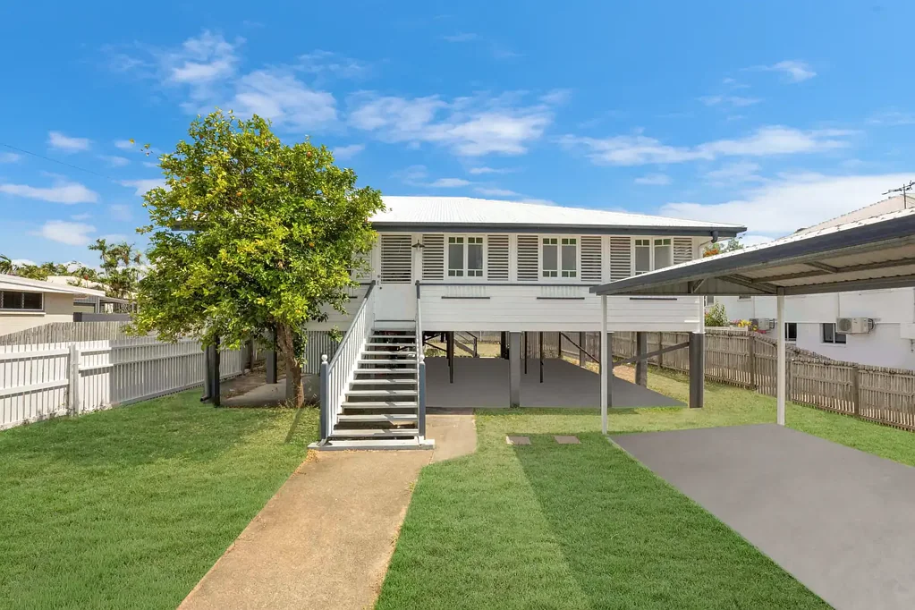 21 Shaw Street, West End, QLD 4810
