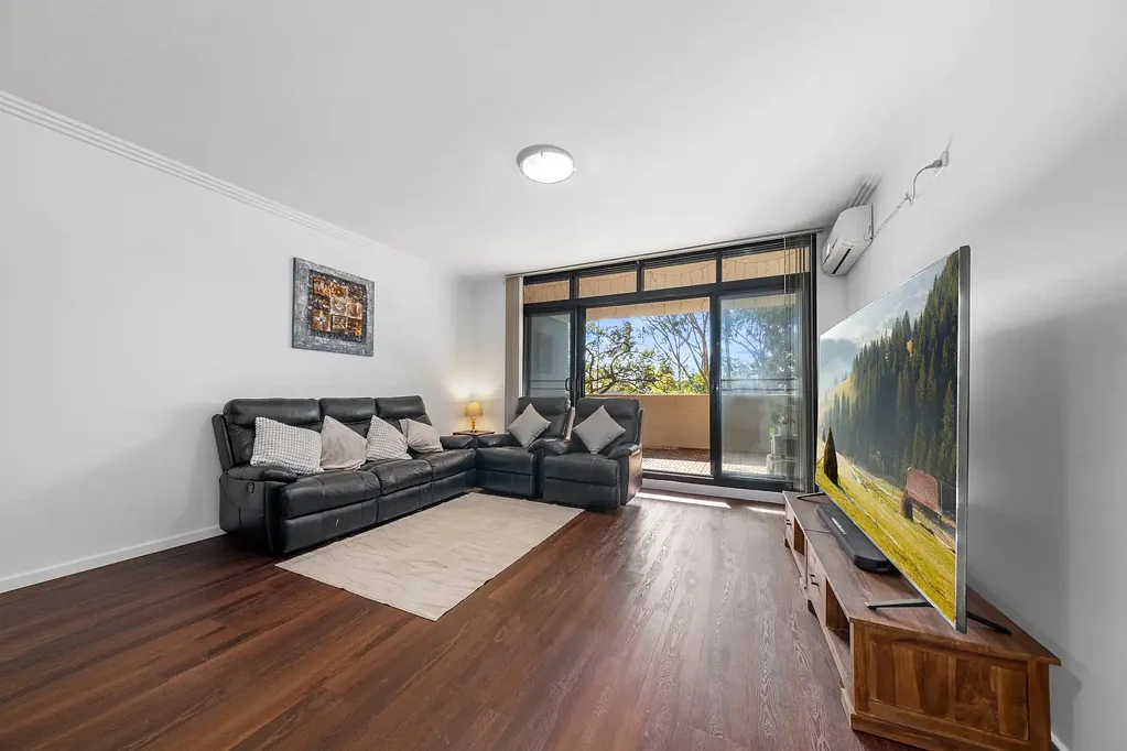 Baulkham Hills 2 Bedroom Modern Comforts Meet Everyday Convenience