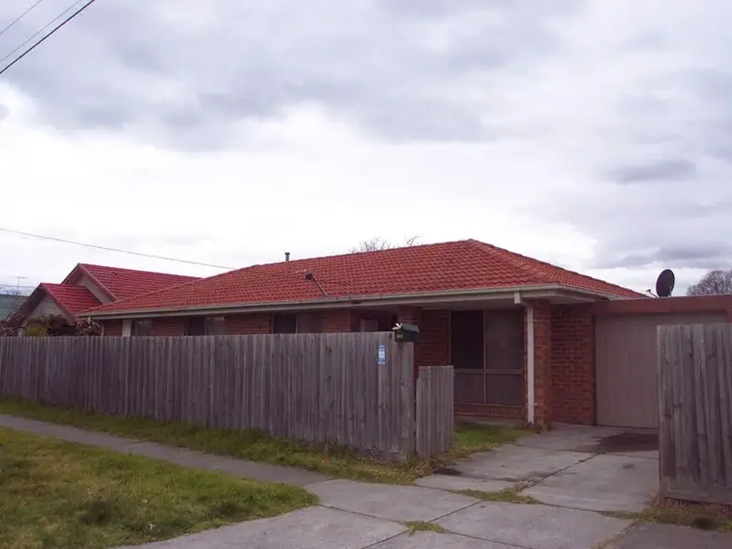 3 BEDROOM HOME IN SPRINGVALE CENTRAL