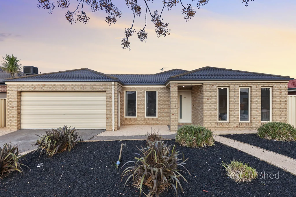 24 Moorgate Street, Point Cook, VIC 3030