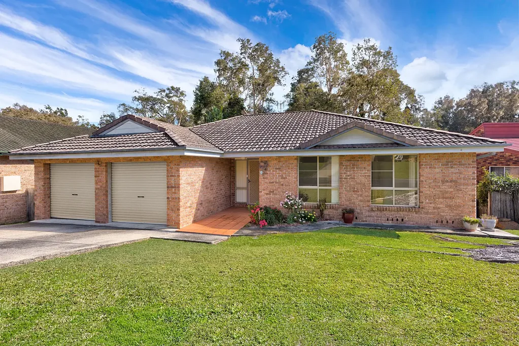 Nambucca Heads 3Moenga Relaxed Coastal Living - Family Comfort on a Generous 828m² Block