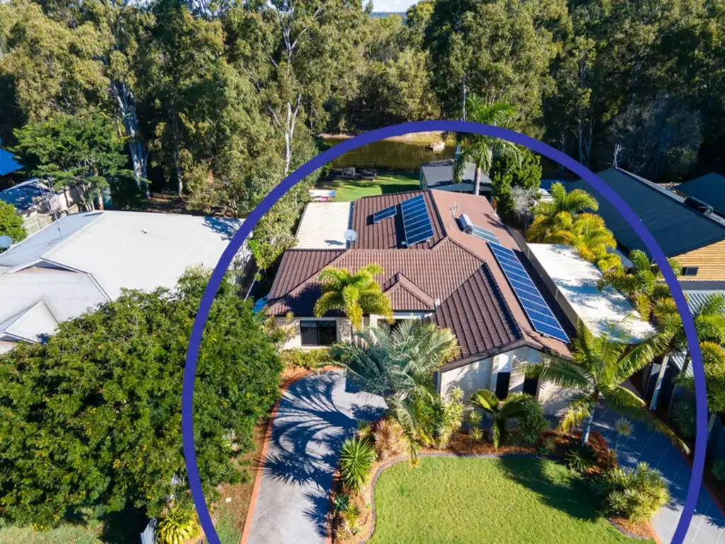 Big Family Home With Big Shed & Lagoon Views! 🏡