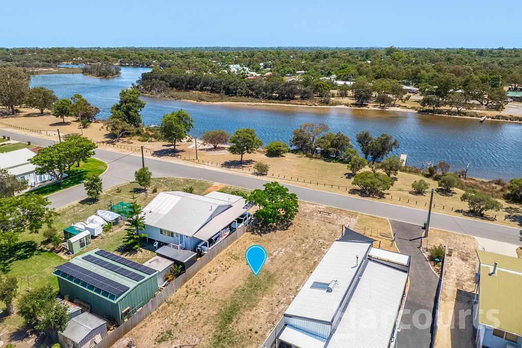 Coodanup Quarter Acre Waterfront Block