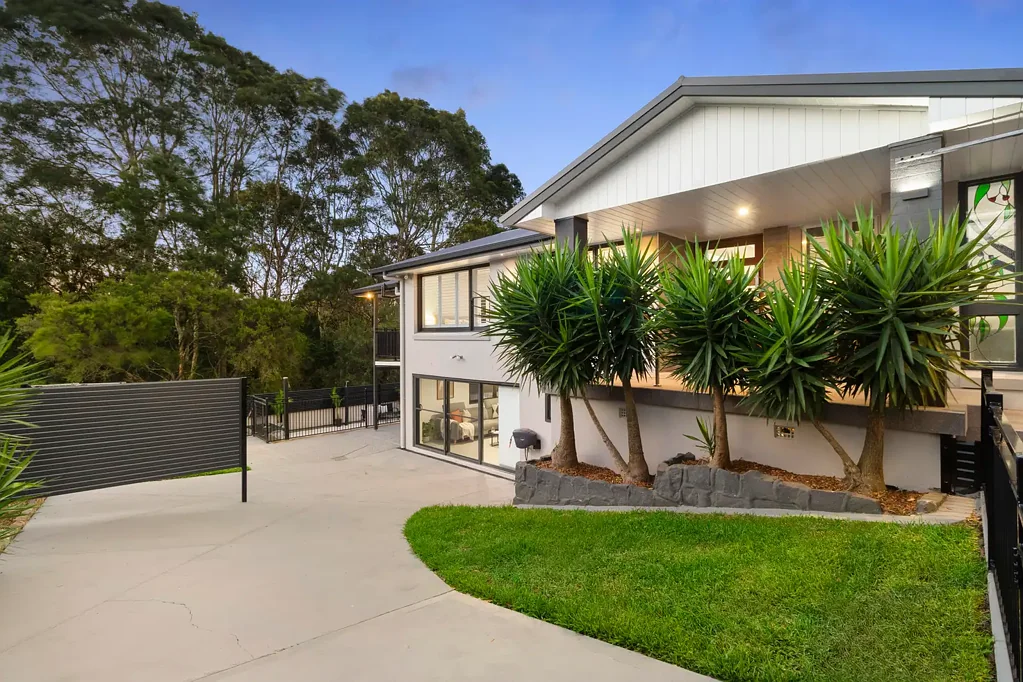 Adamstown Heights 3房  A Lifestyle Home of Style and Substance