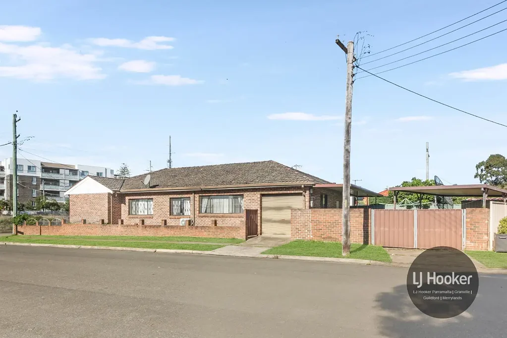 Guildford 4બેડરૂમ Brick Home, Corner Block, Fantastic Location!