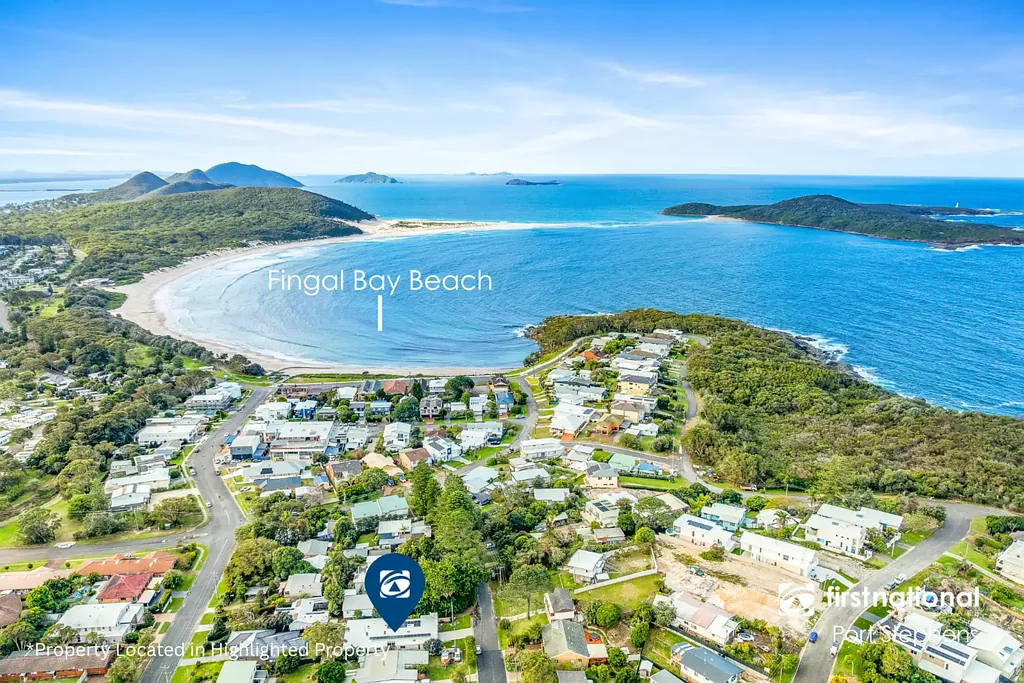 Fingal Bay 3कमरा Flexible Coastal Investment – Buy One or Secure Both!